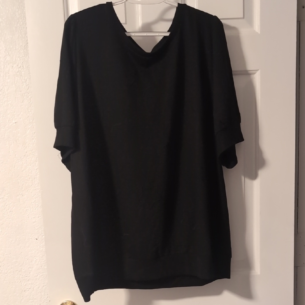 Torrid Black Short Sleeve Top With Star Details
